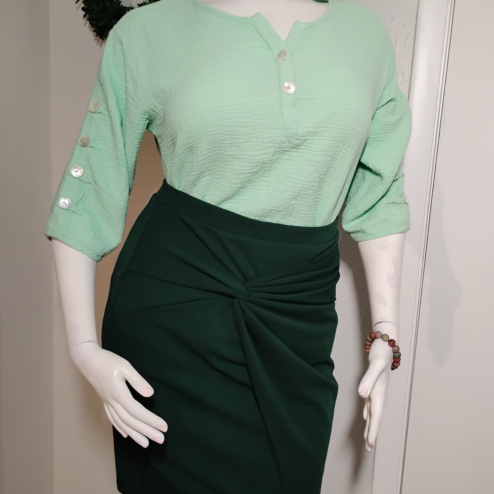 Iris Dark Green Pencil Skirt - Picture 3 of 5